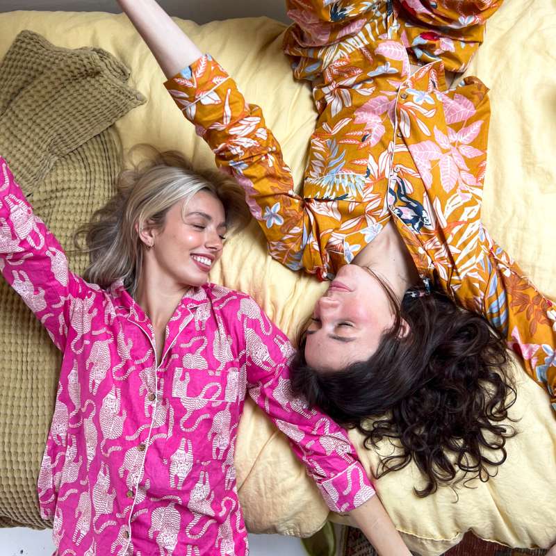 ollie and milly wearing the seoni and pink tiget pyjamas ollie and milly wearing the seoni and pink tiget pyjamas
