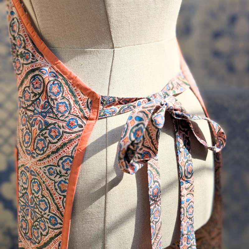 Tie backs of the blue anise cooking apron Tie backs of the blue anise cooking apron